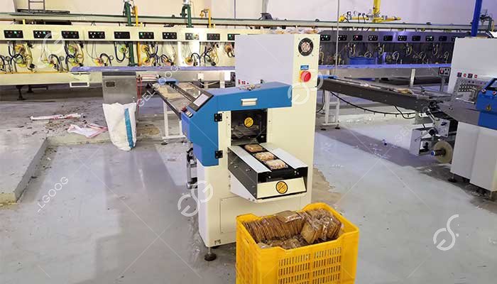 Automatic Biscuit Packing Machine Automatic Biscuit Packing Machine