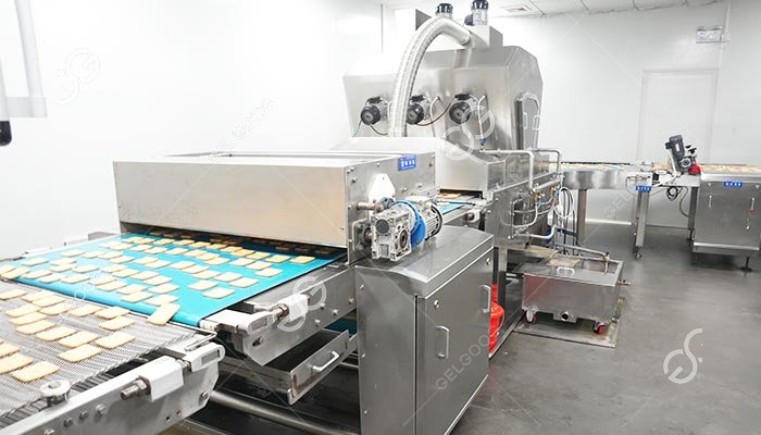 Automatic Biscuit Oil Sprayer Machine Automatic Biscuit Oil Sprayer Machine